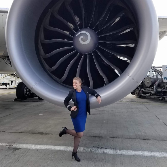 Meet your Posher, Iris - Picture 1 of 1